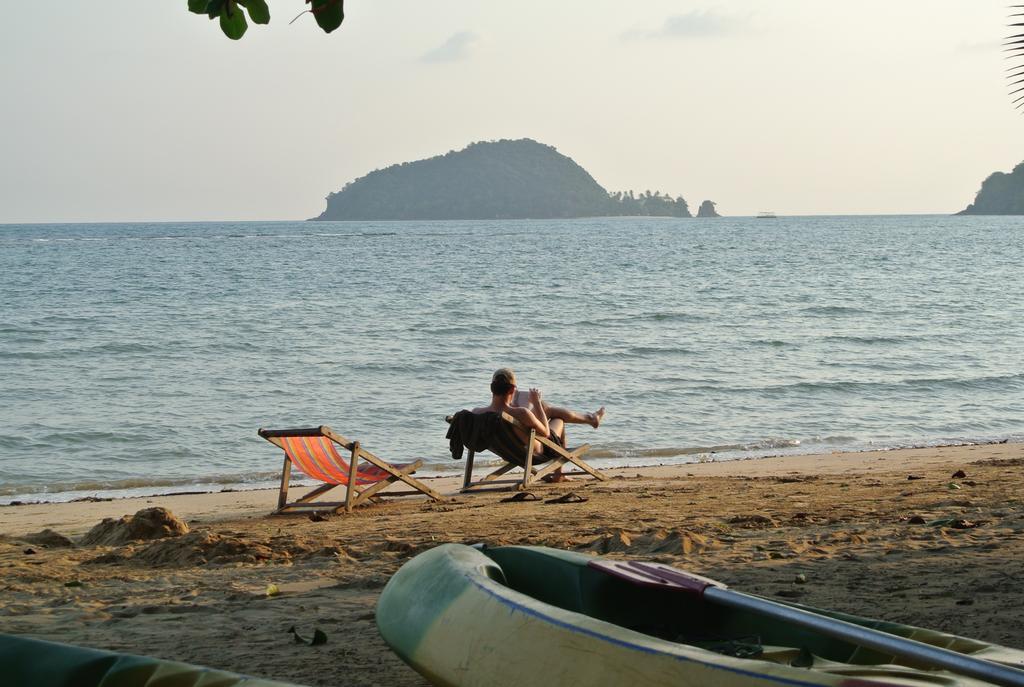 Monkey Island Resort Koh Mak Bagian luar foto