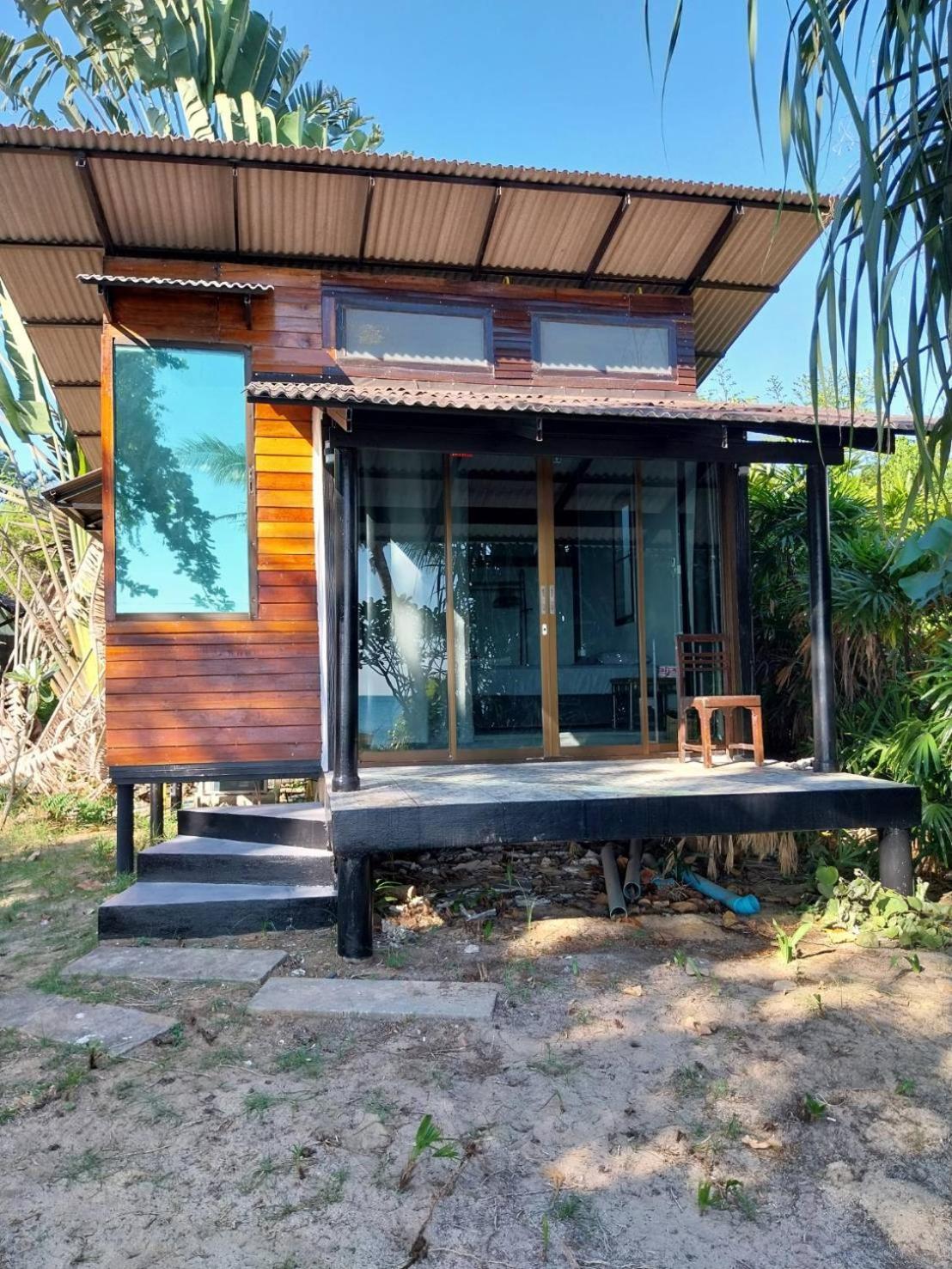 Monkey Island Resort Koh Mak Bagian luar foto
