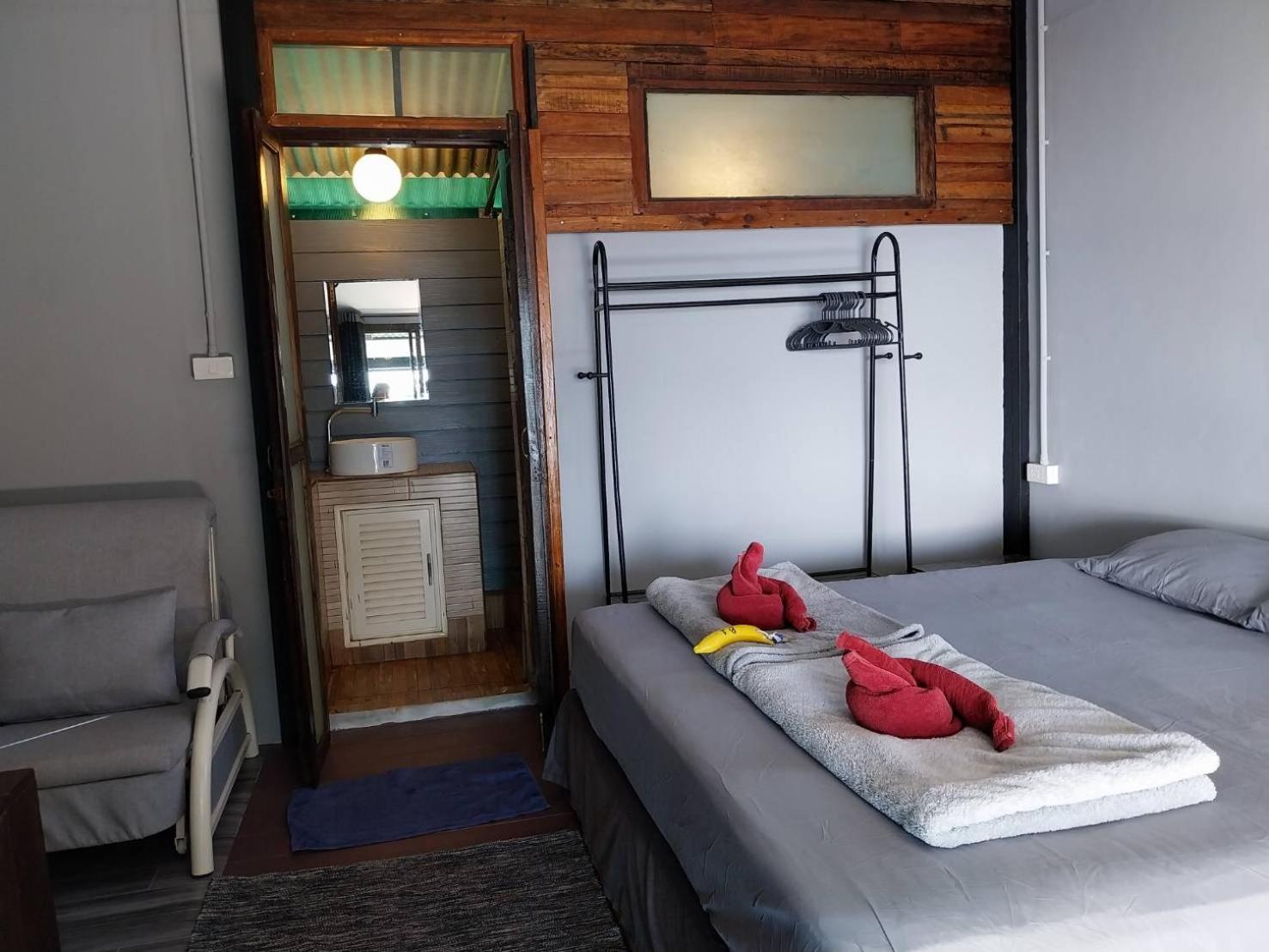 Monkey Island Resort Koh Mak Bagian luar foto