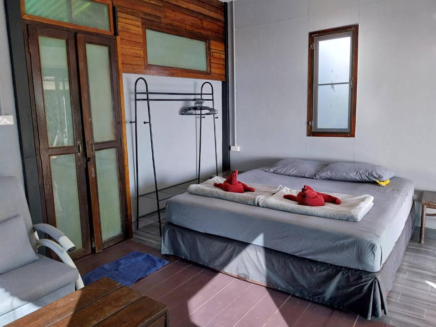 Monkey Island Resort Koh Mak Bagian luar foto